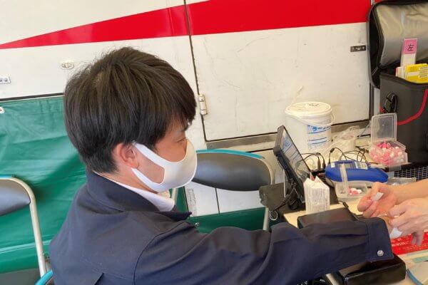 地域の献血に参加しました。